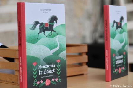 Ob Maistrovem letu izšla pesniška zbirka Maistrovih trideset (13)